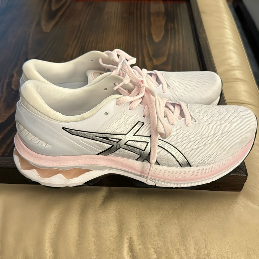 ASICS GEL-KAYANO